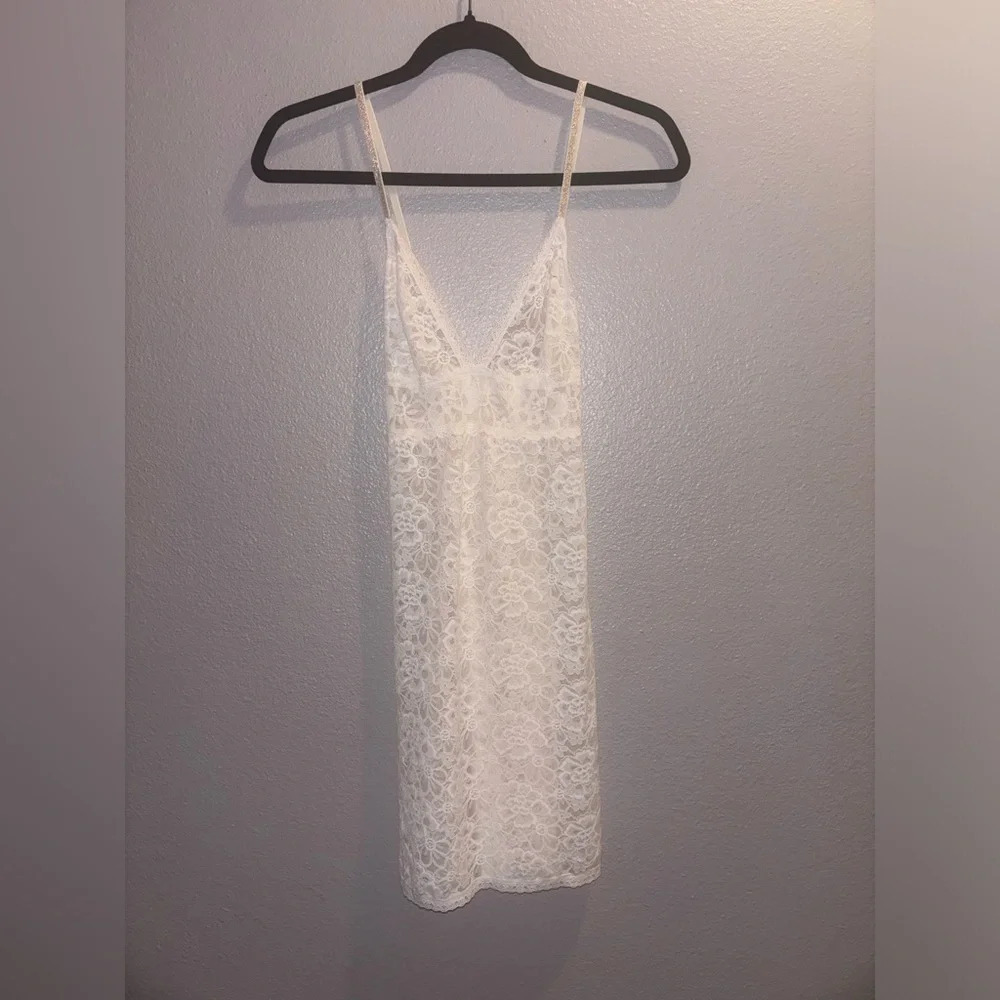 Victoria’s Secret Sheer Lace Floral Lingerie M